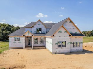 4823 Thompson Heights Dr, Adrian, MI 49221