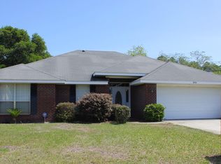 2551 Hidden Estates Cir, Navarre, FL 32566
