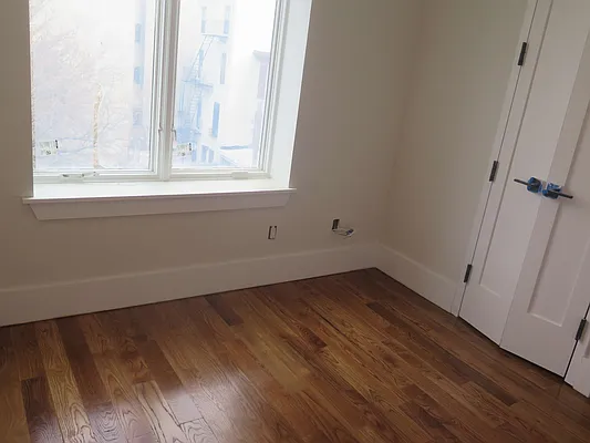 Rented by Spot It Realty LLC | media 9