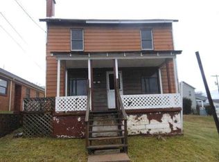 1034 Lloyd St, Nanty Glo, PA 15943