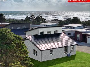 30411 Sawyer Way, Gold Beach, OR 97444