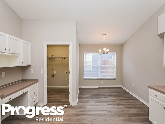 5th image of 6814 Monarch Park Dr
