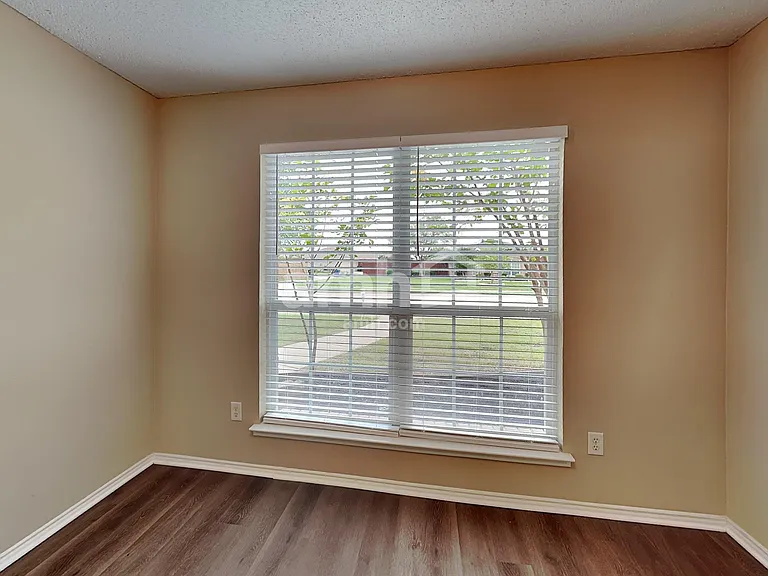 3999 Freedom Ln — Photo 13
