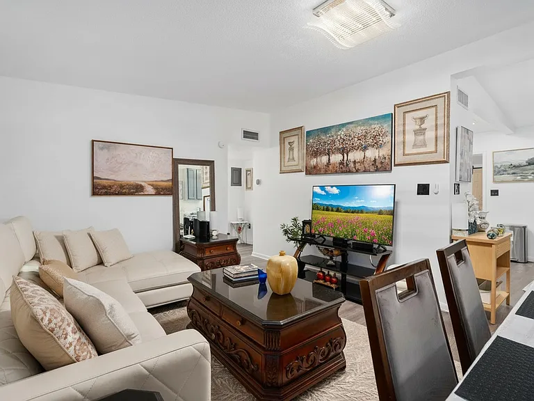 228 Sunset Dr — Photo 6