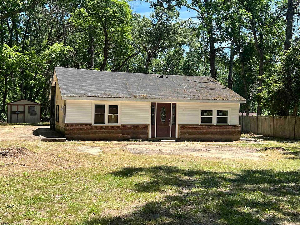 1st image of 3036 Fernwood Ave