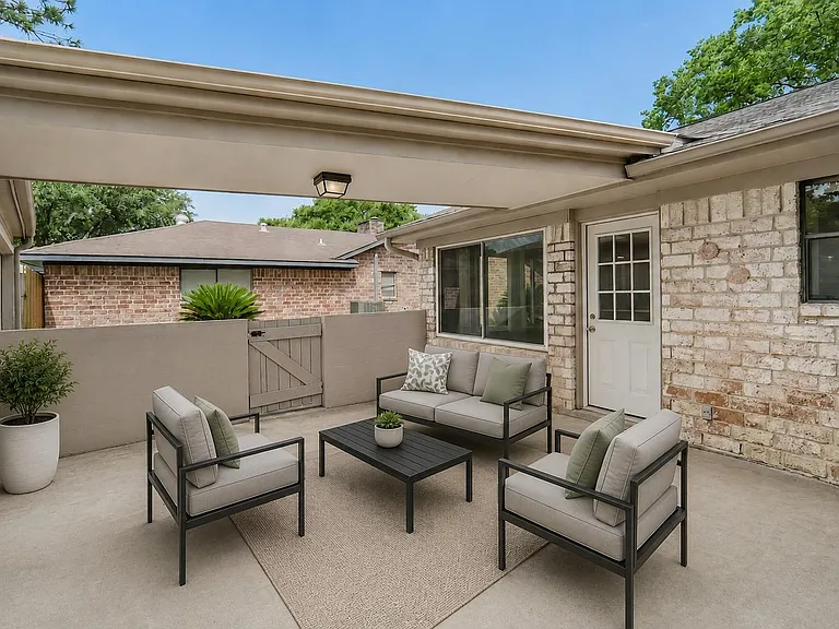 21323 Park Bluff Dr — Photo 45
