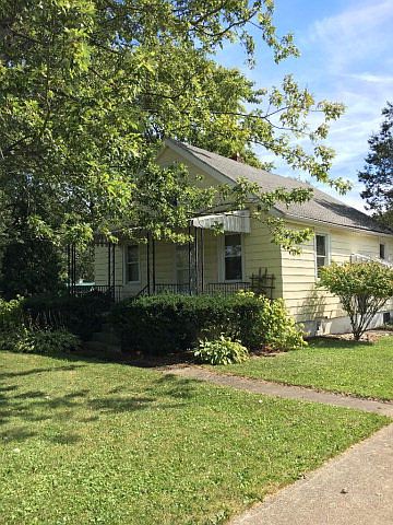 1st image of 590 Bon Air Ave