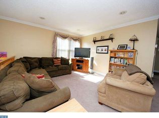 208 Moore Ct #97, Pennington, NJ 08534