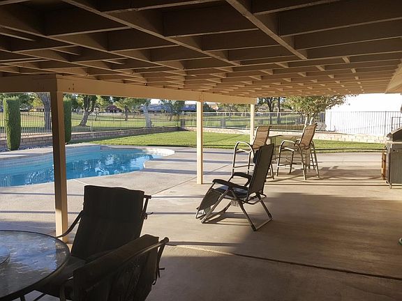 4th image of 14962 Blue Grass Dr