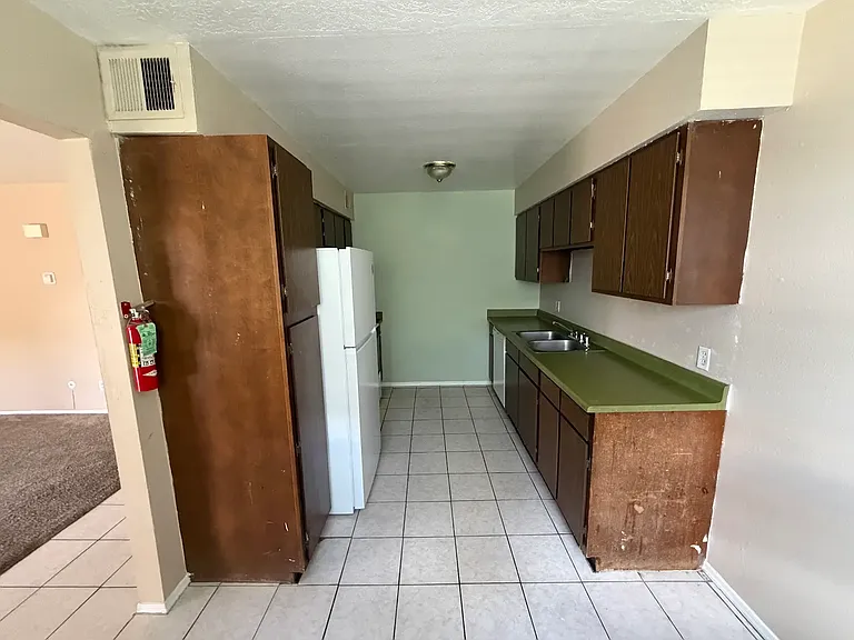 11013 Towner Ave NE #D — Photo 8