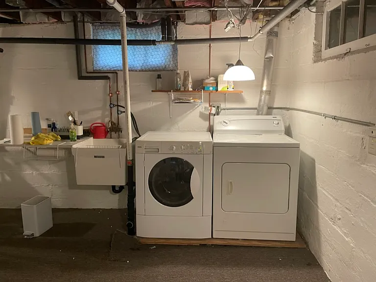 basement laundry room