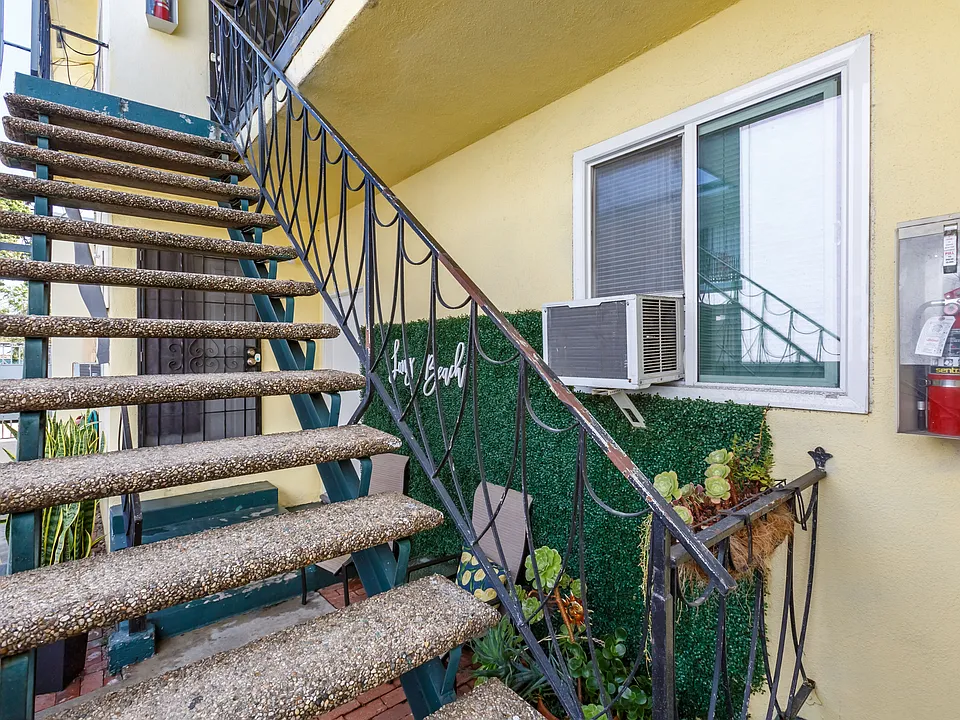1508 Magnolia Ave