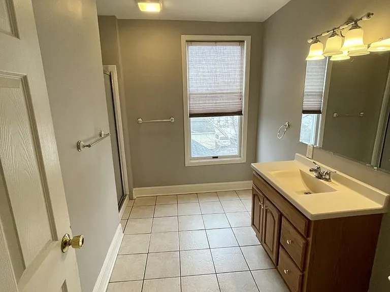 1772 Lafond Ave — Photo 12