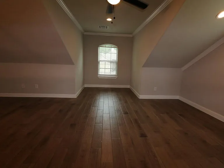 150 Harbour Town Cir — Photo 18