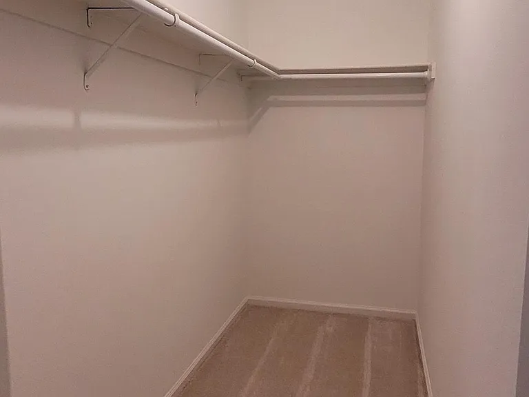 31 Lamplighter Ln — Photo 11