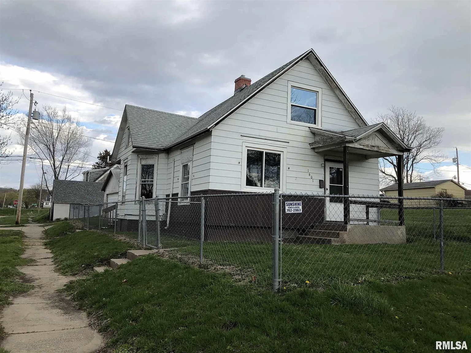 1601 8th St photo 1