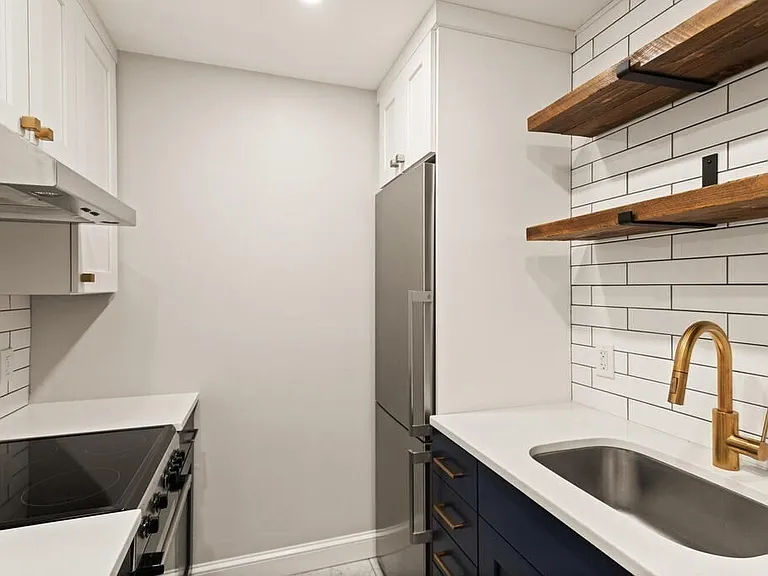 473 Beacon St #5 — Photo 10