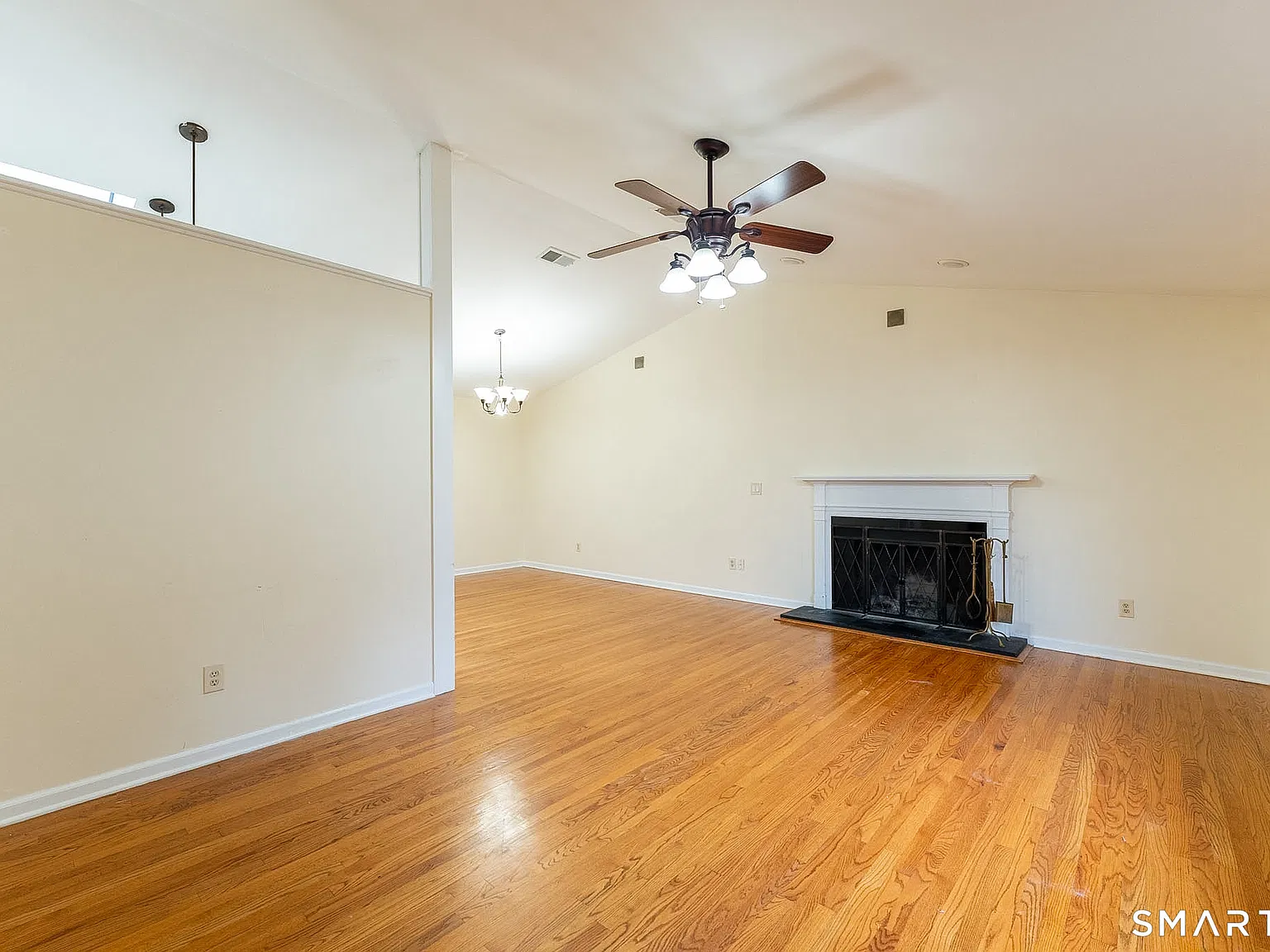 3 bed, 2.5 bath, 1444 sqft, $3,600 — Photo 3