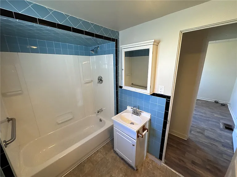 1067 Cleveland Ave — Photo 21
