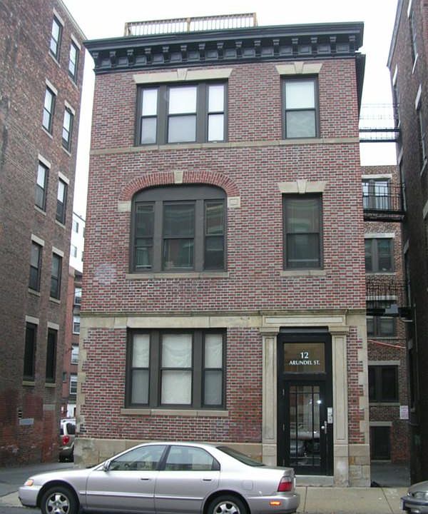 1st image of 13A Arundel St #2
