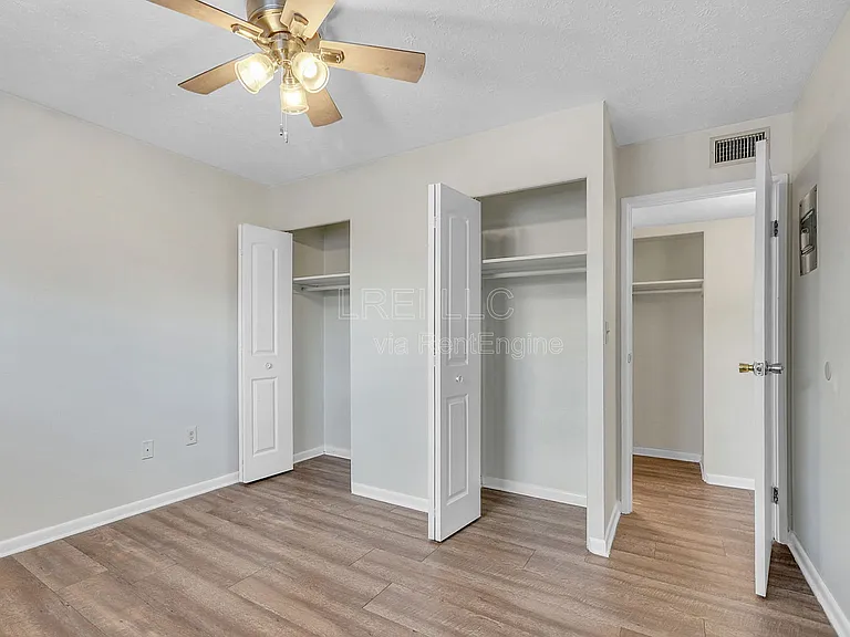 3325 Breckenridge Ln #4 — Photo 7