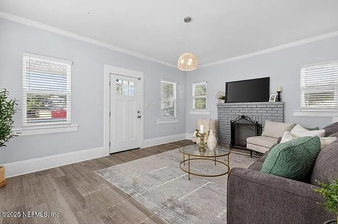 1207 Evergreen Ave — Photo 13