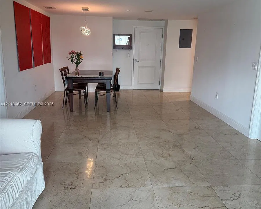 1250 S Miami Ave #903