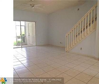 4th image of 803 Kokomo Key Ln #803