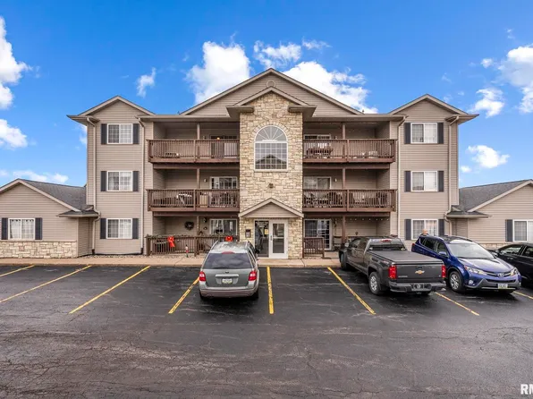 3211 S 16th Ave Unit 301, Eldridge, IA 52748