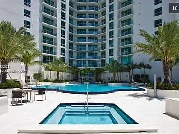 5th image of 300 Biscayne Blvd #1906