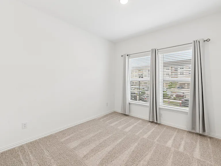 4532 Tripp St — Photo 13