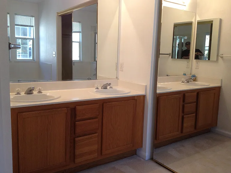 5 Holtz Ct — Photo 18