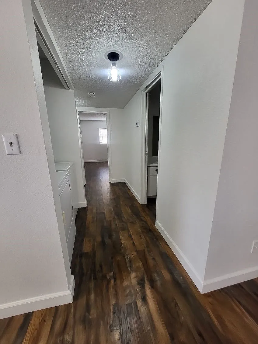 2 bed, 650 sqft, $1,250 — Photo 4