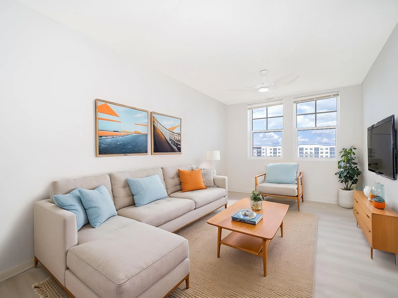 2 bed, 1023 sqft, $1,700 — Photo 4