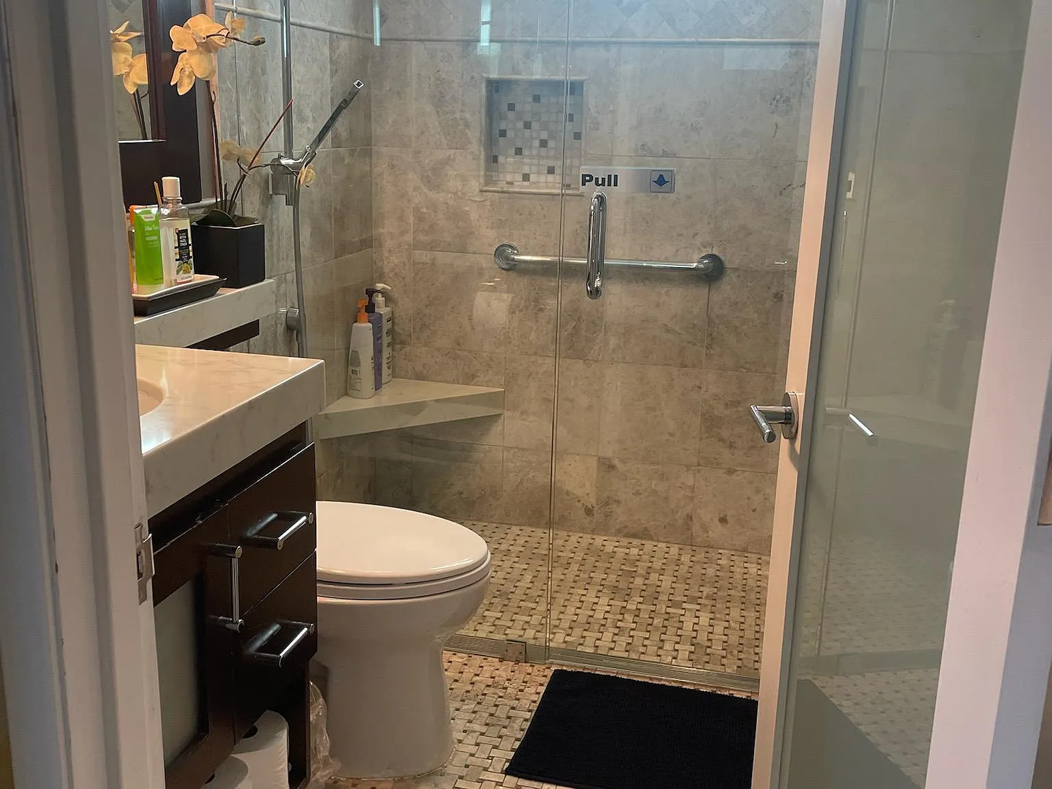2 bed, 3.0 bath, 1200 sqft, $1,542 — Photo 2