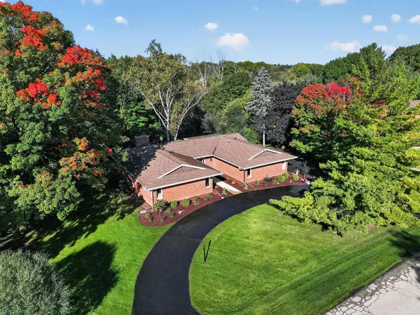 3330 Taurus Dr, Racine, WI 53406