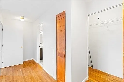 295 Main St #24 — Photo 11