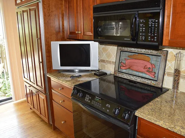 138 Montrose Ave Unit 42, Bryn Mawr, PA 19010