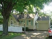 1st image of 3860 Ravenna Ave