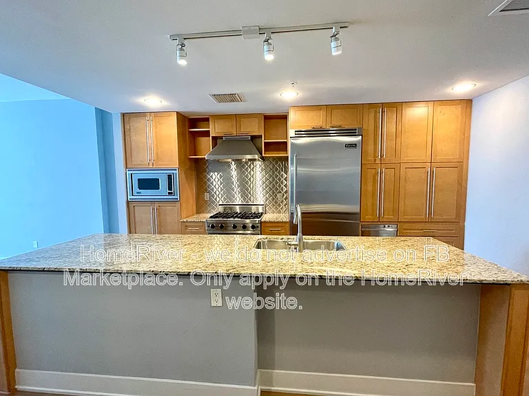 1120 E Kennedy Blvd #314 — Photo 10