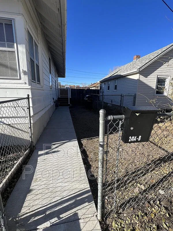 1 bed, 1.0 bath, 663 sqft, $795 — Photo 2