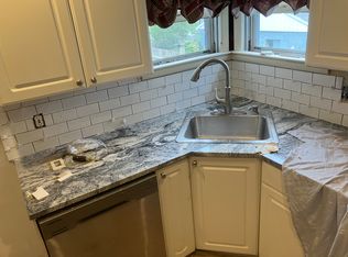 43 Sycamore St #1, Albany, NY 12208