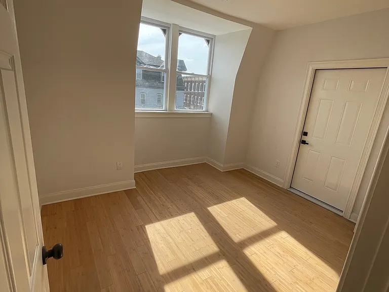 701 Main St #BH — Photo 2