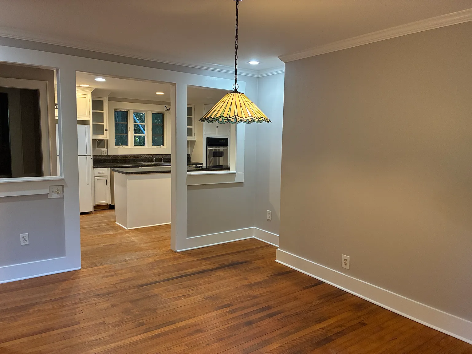 2 bed, 1100 sqft, $1,900 — Photo 4