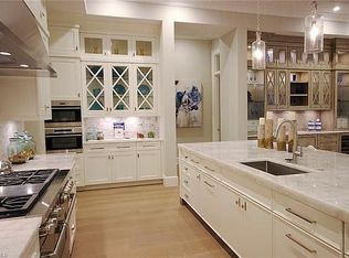 520 Neapolitan Way, Naples, FL 34103