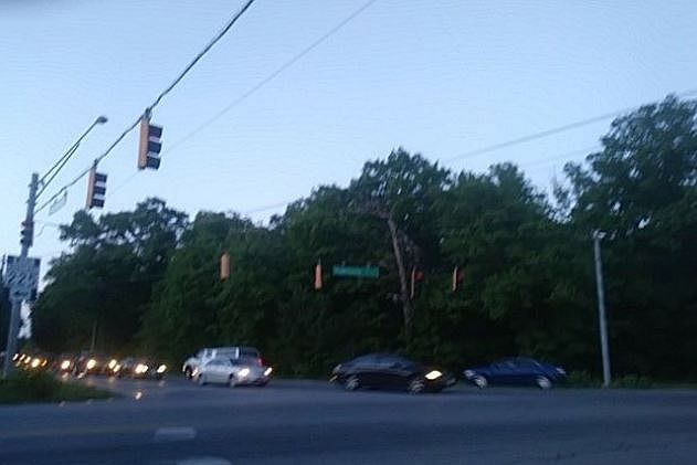 2nd image of 7825 Hawthorne Rd
