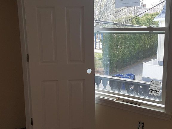 4th image of 82-84 Winthrop Ave #2