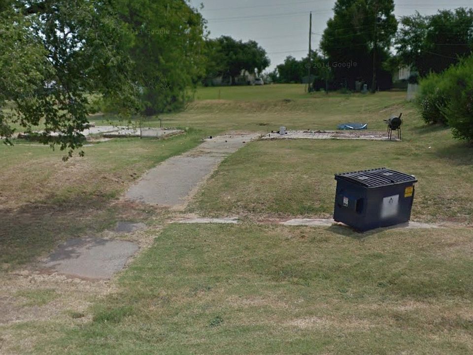 2nd image of 511 S Main St