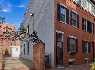 2 Lyndeboro Pl, Boston, MA 02116