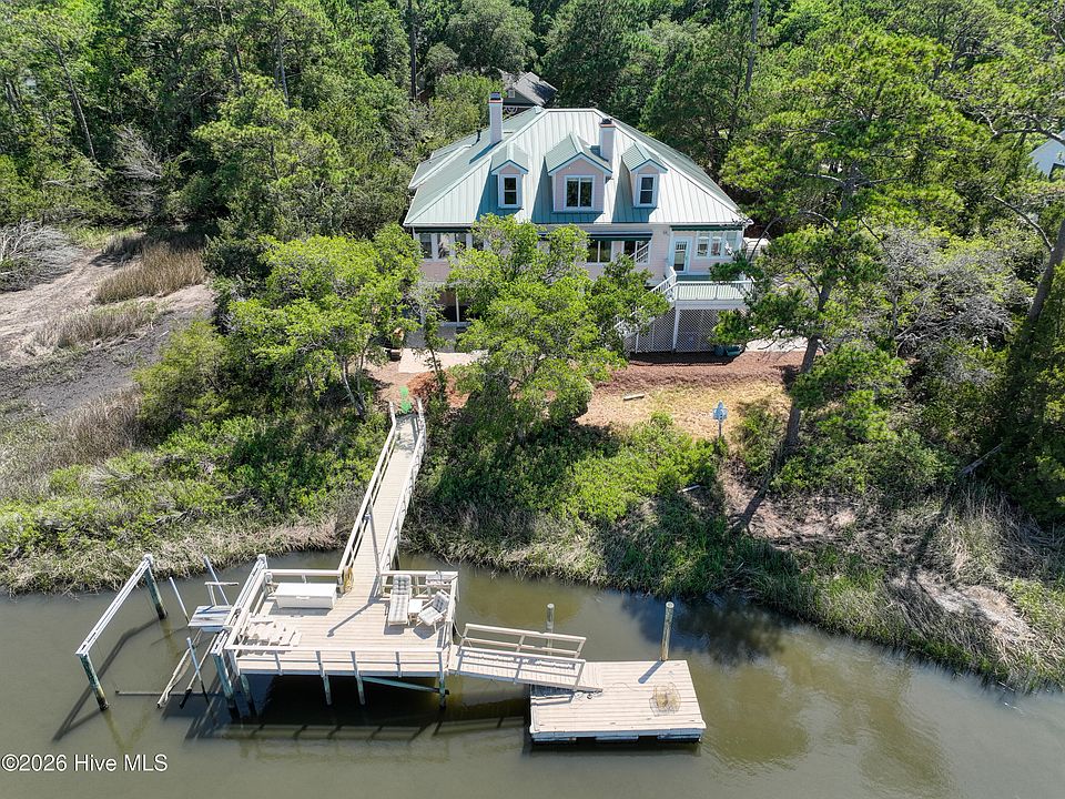 1st image of 602 Mimosa Place